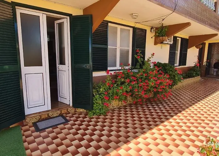 Guest house Casa Ribeirinho No Coracao Da Natureza Ponta do Pargo